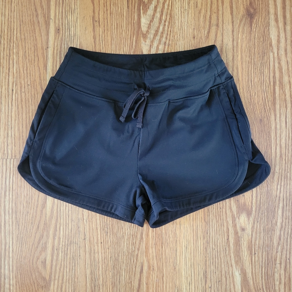 Zyia hybrid shorts. Black. Medium